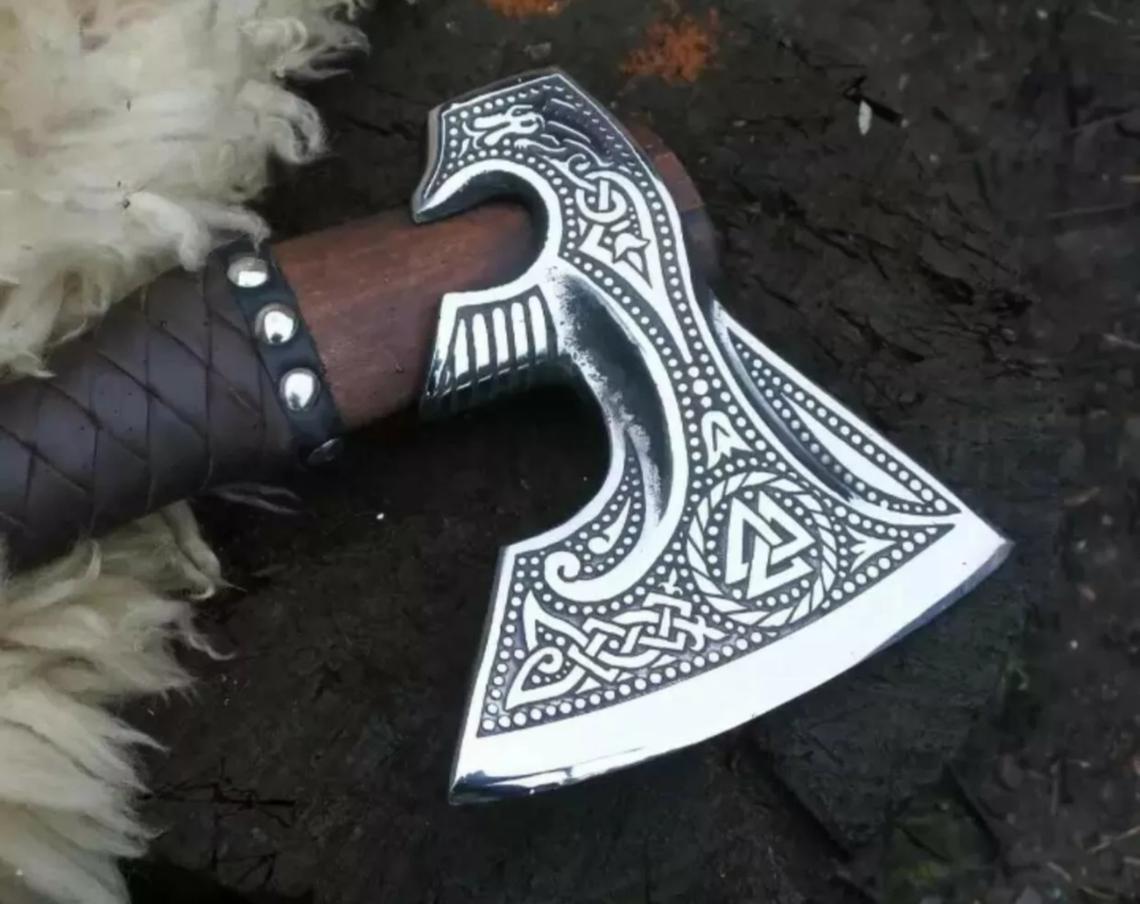 Kitchen axe, kitchen hatchet, viking axe, carved axe, butchers axe, cutting  board, cookware, chef axe, chef gift, premium gift,wood carving