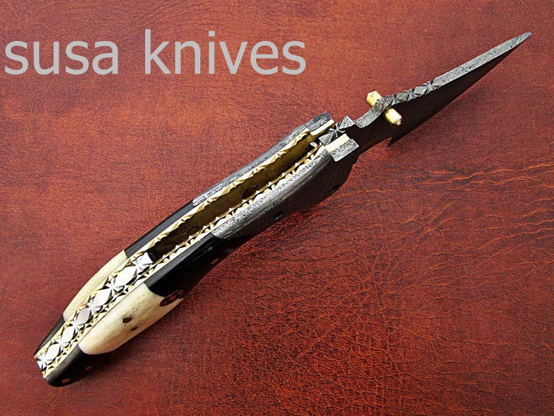 Beautiful Newly Design Custom Hand Made Damascus Steel Hunting Pocket Knife - SUSA KNIVES