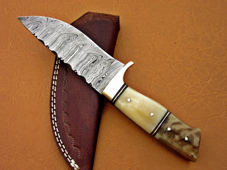 Custom Handmade Damascus Steel Fixed Blade Hunting Knife - SUSA KNIVES