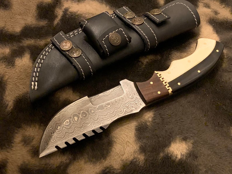 Damascus Tracker Knife Hunting Knife buffalo bone/buffalo horn/Walnut wood, Ladder Pattern, Blank +Sheath - SUSA KNIVES