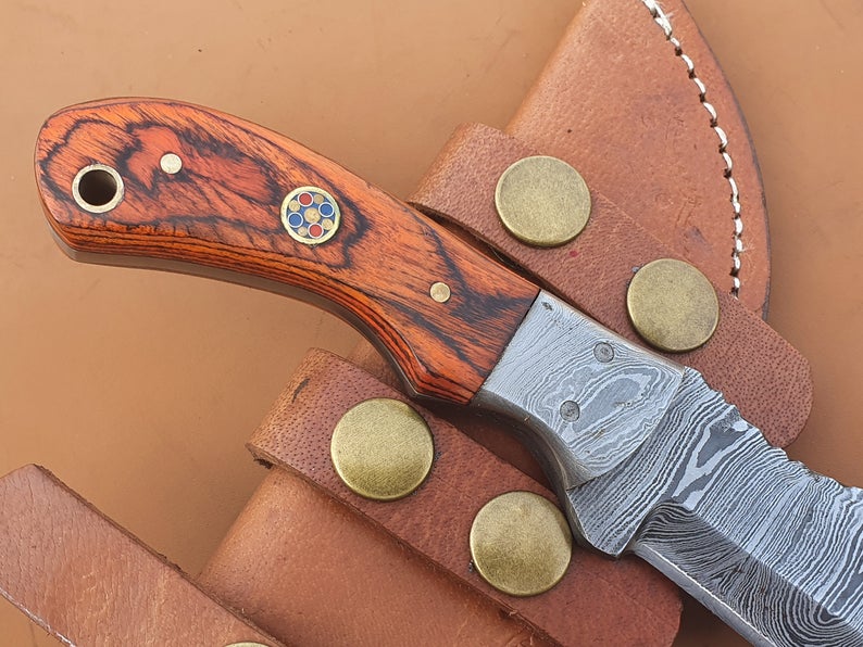 Custom Handmade Damascus Steel Tracker Hunting Knife - SUSA KNIVES