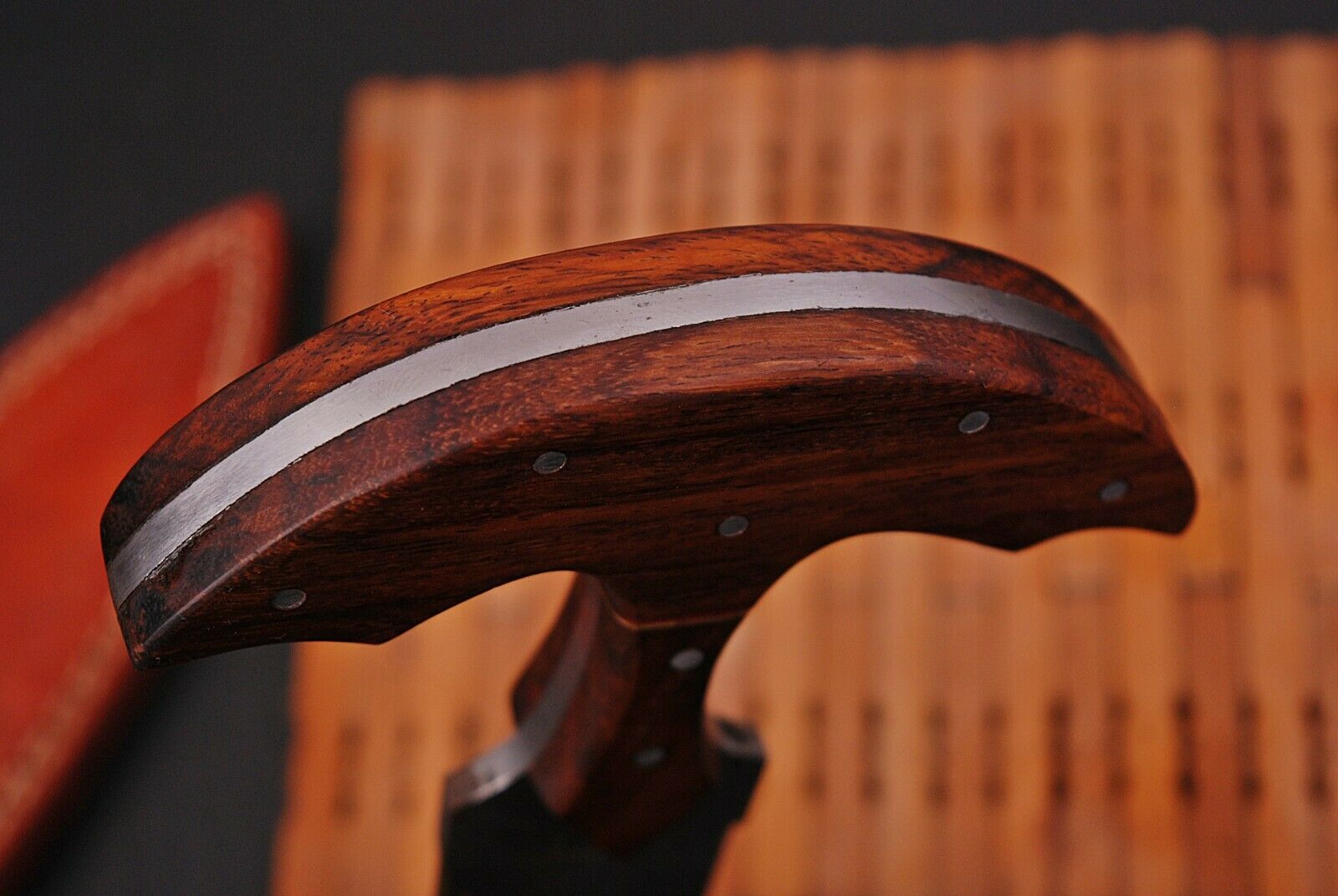 CUSTOM HAND FORGED DAMASCUS COMBAT DAGGER KNIFE w/rose wood handle - SUSA KNIVES