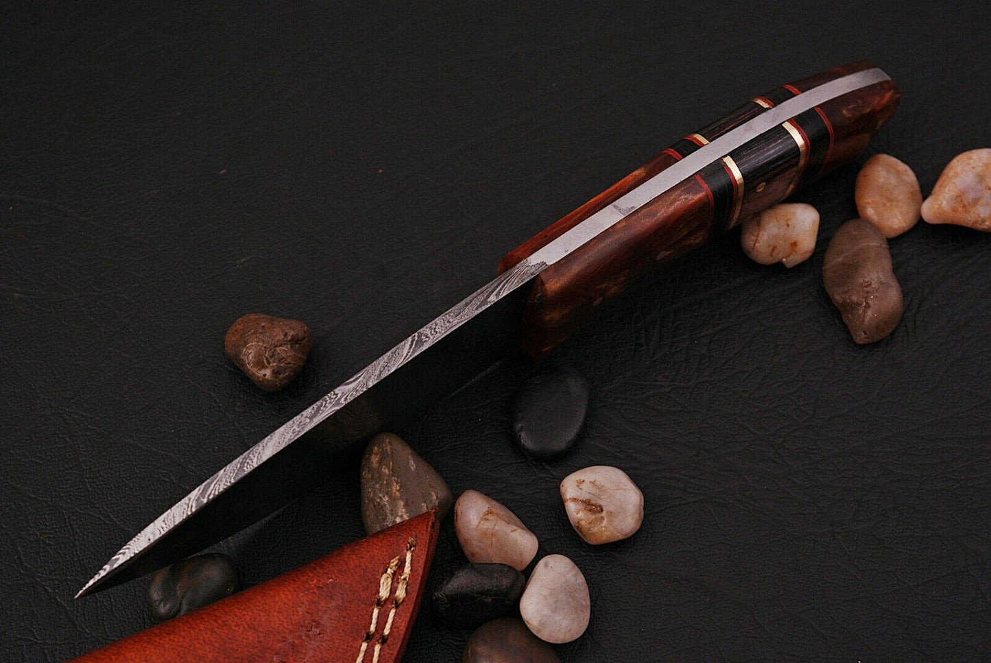 CUSTOM HAND FORGED DAMASCUS STEEL Skinning/Hunting KNIFE W/ RISEN HANDLE - SUSA KNIVES