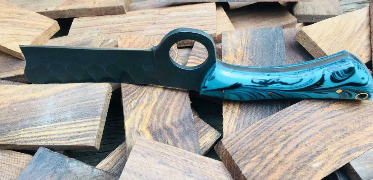 HANDMADE STEEL BULL CUTTER KNIFE WITH RESIN HANDLE AND PINS - SUSA KNIVES