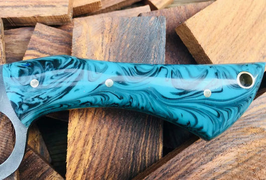 HANDMADE STEEL BULL CUTTER KNIFE WITH RESIN HANDLE AND PINS - SUSA KNIVES