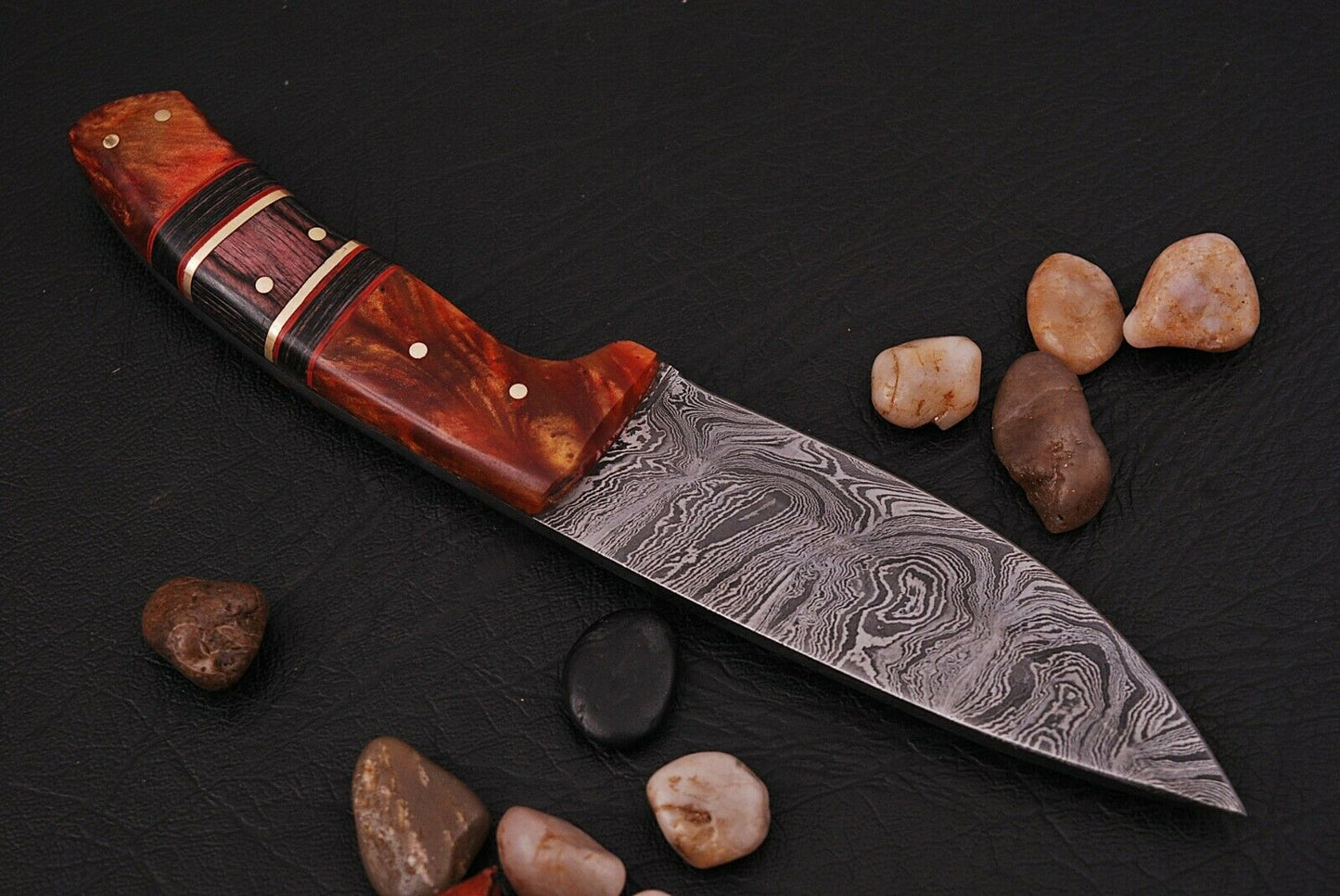 CUSTOM HAND FORGED DAMASCUS STEEL Skinning/Hunting KNIFE W/ RISEN HANDLE - SUSA KNIVES