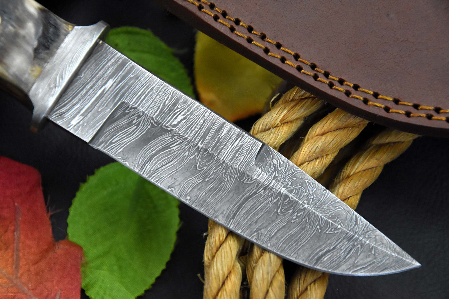 CUSTOM HANDMADE DAMASCUS STEEL RAM HORN LOVELESS STYLE CHUTE KNIFE WITH SHEATH - SUSA KNIVES