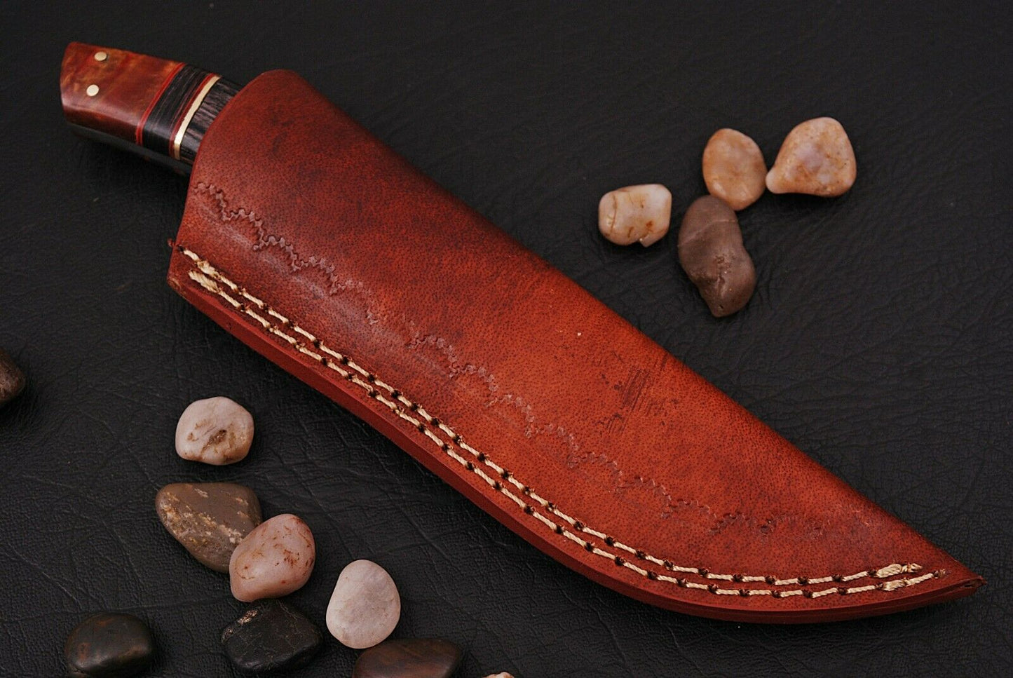 CUSTOM HAND FORGED DAMASCUS STEEL Skinning/Hunting KNIFE W/ RISEN HANDLE - SUSA KNIVES