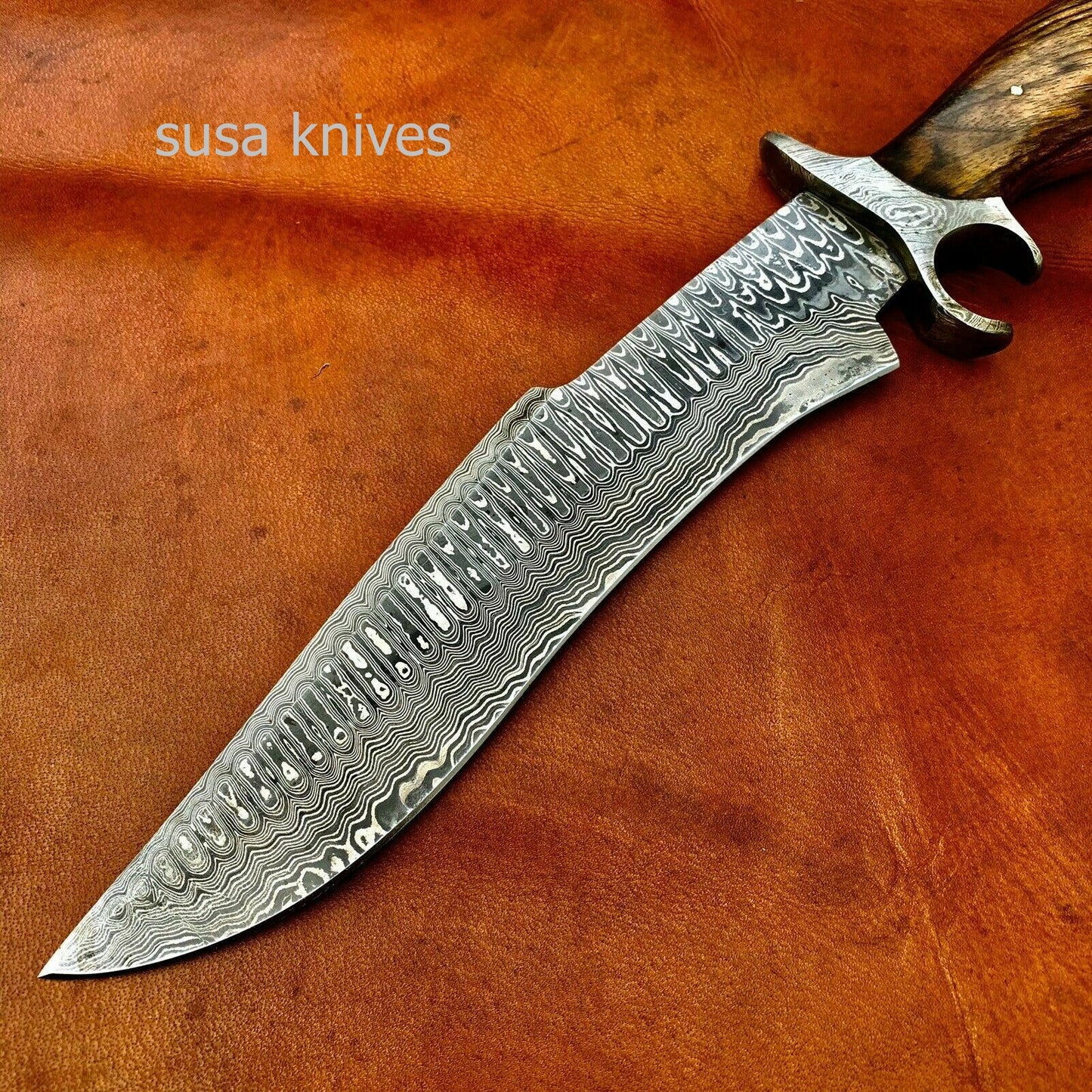 Overall 16" Damascus Steel Hunting Knife Bowie Knife Classic Wood Handle. - SUSA KNIVES