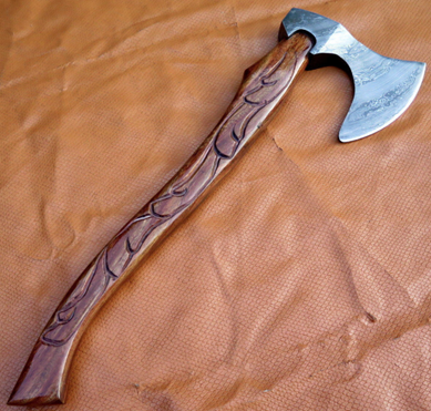 The Axe Reimagined: How Sušak Knives Blends Old-World Blacksmithing with Modern Precision