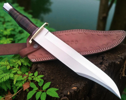 Why Damascus Bowie Knives Make the Perfect Gift for Knife Enthusiasts