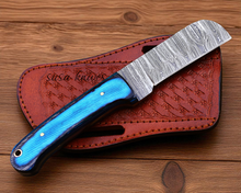 Load image into Gallery viewer, Damascus steel best Bull cutter handmade cowboy knife, pancake leather sheath,&quot; &quot;fixed blade, wood handle
