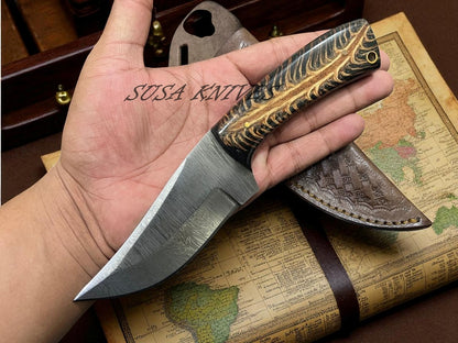 Handmade Damascus Steel Hunting Knife with Pinecone Handle & Leather Sheath – Unique Gift for Hunters & Collectors