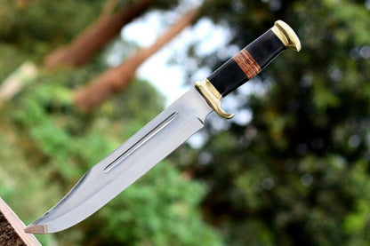 Handmade 'Crocodile Dundee' Style Bowie Knife - Damascus Steel with Buffalo Horn Handle"