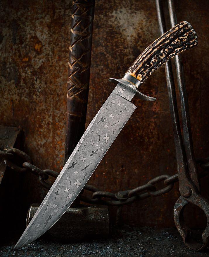 HANDMADE  BOWIE KNIFE .  STAG HORN HANDLE - SUSA KNIVES
