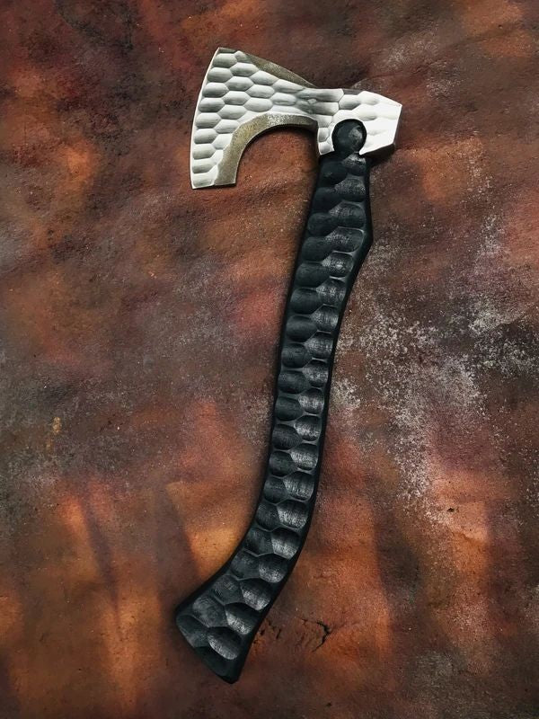 Hand forged axe - SUSA KNIVES