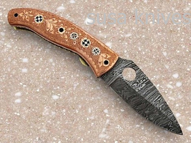 Amazing Hand Made Damascus Steel Hunting Pocket Knife/Folding Knife With Liner Lock/Anniversary Gift - SUSA KNIVES