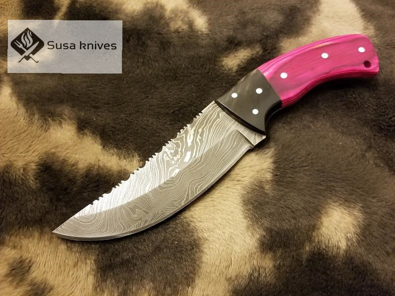 Damascus Bushcraft Knife with Exotic wood 