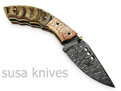 Amazing Hand Made Damascus Steel Hunting Pocket Knife/Folding Knife With Liner Lock/Christmas Gift/Anniversary Gift - SUSA KNIVES