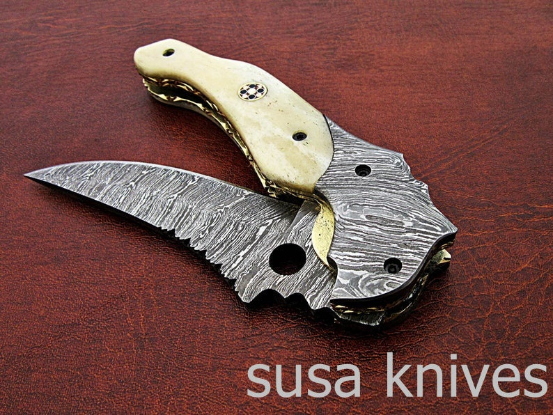 Beautiful Newly Design Custom Hand Made Damascus Steel Hunting Pocket Knife - SUSA KNIVES