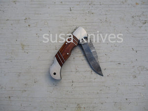 Double Inlay Folding Knife: Rosewood and Twist Damascus Steel - SUSA KNIVES