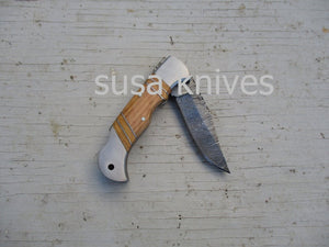 Double Inlay Folding Knife: Olive Wood and Twist Damascus Steel - SUSA KNIVES