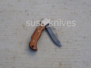 Offset Inlay Folding Knife: Walnut wood, Twist Damascus Steel - SUSA KNIVES
