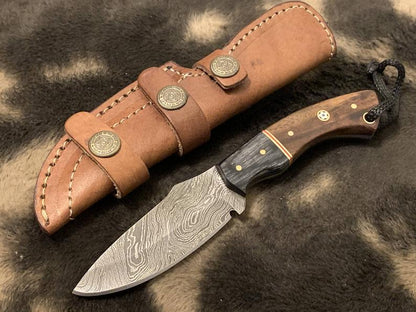 Damascus Steel Knives ,Bushcraft Knife with Combination Of Two Exotic Wood With Mosaic Pin Scale - SUSA KNIVES