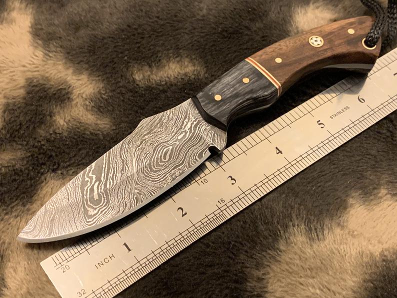 Damascus Steel Knives ,Bushcraft Knife with Combination Of Two Exotic Wood With Mosaic Pin Scale - SUSA KNIVES