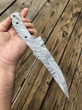 Load image into Gallery viewer, HAND FORGED DAMASCUS STEEL Hunting Hunting Knife BLANK BLADE FULL TANG - SUSA KNIVES
