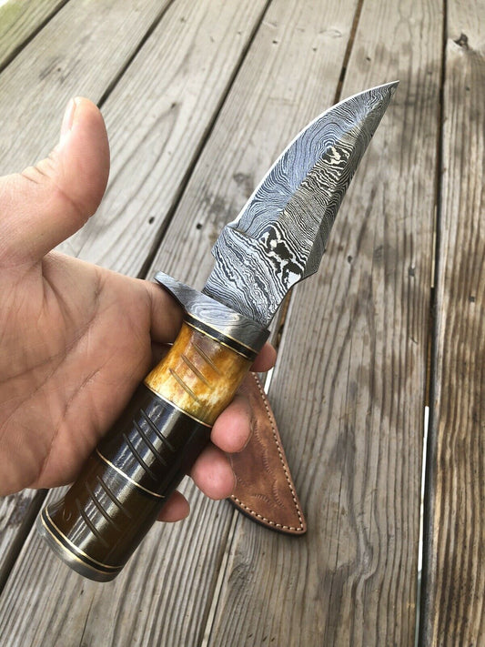 CUSTOM HAND FORGED DAMASCUS STEEL HUNTING KNIFE W/ Bone & Damascus Guard Handle - SUSA KNIVES