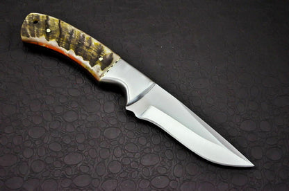 HANDMADE CUSTOM HUNTING /skinner kNIFE D2 CARBON STEEL HORN HANDLE WITH LEATHER SHEATH - SUSA KNIVES