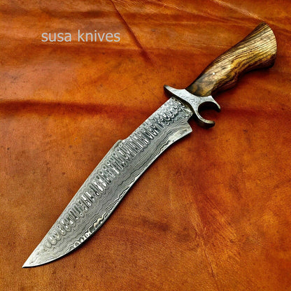 Overall 16" Damascus Steel Hunting Knife Bowie Knife Classic Wood Handle. - SUSA KNIVES