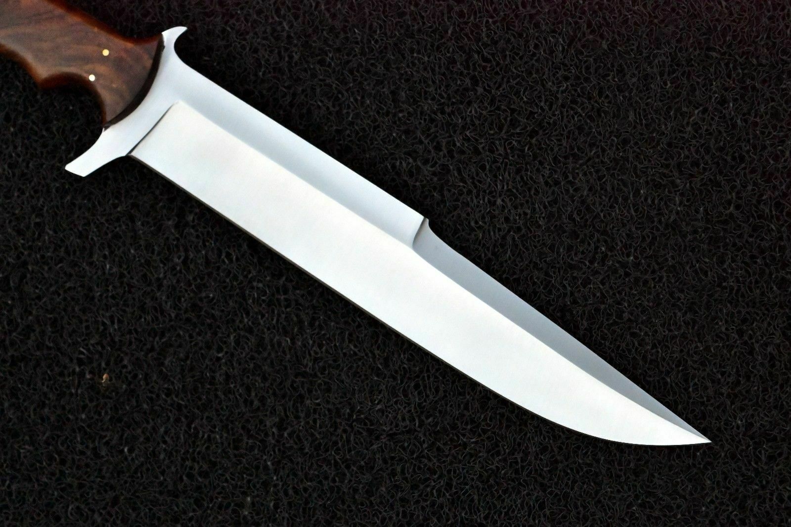 CUSTOM HAND MADE D2 Tool STEEL HUNTING BOWIE KNIFE WITH ROSE WOOD HANDLE. - SUSA KNIVES