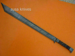 Hand-made-Damascus-steel-hunting-sword - SUSA KNIVES