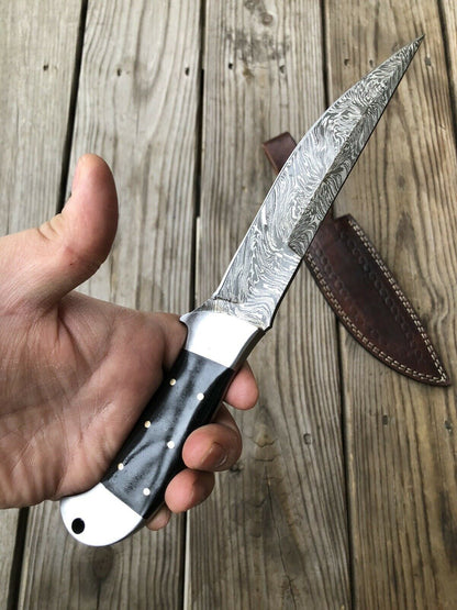 CUSTOM HAND FORGED DAMASCUS STEEL Hunting KNIFE W/Horn & Steel HANDLE - SUSA KNIVES