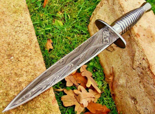 Damascus steelom Handmade Carbon Steel Dagger Knife | Steel Gripped Handle - SUSA KNIVES