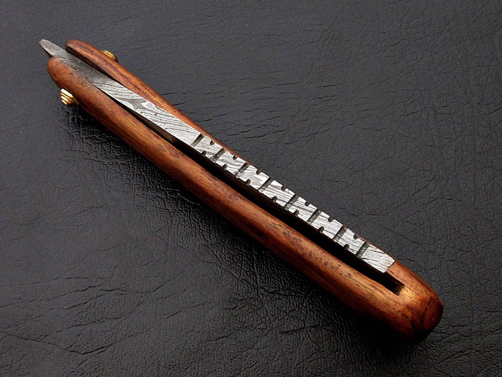 CUSTOM HANDMADE DAMASCUS STEEL BARBER FOLDING RAZOR ROSE WOOD HANDLE WITH POUCH - SUSA KNIVES