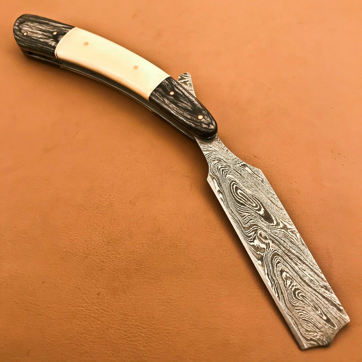 OUTSTANDING Custom Damascus Steel Folding Handmade Sharp Blade Razor CAMEL BONE - SUSA KNIVES