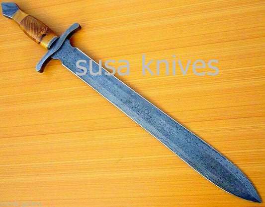Hand-made-Damascus-steel-hunting-sword - SUSA KNIVES